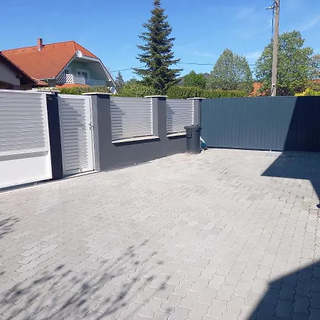 Apartment Laura Luxury Gyenesdias