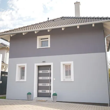 Laura Luxury Apartament Gyenesdiás