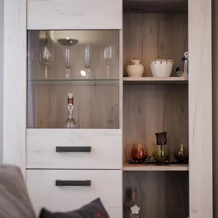 Laura Luxury דירה גיינסדיאס